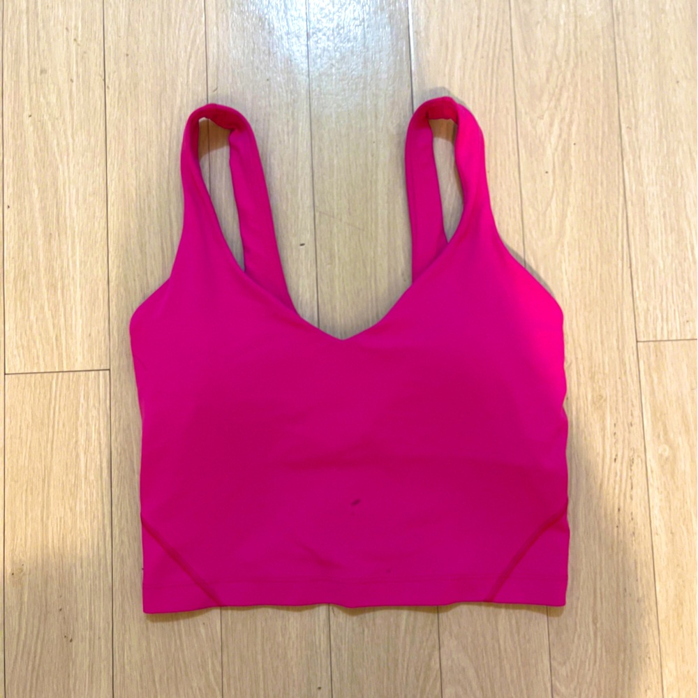 LULULEMON cropped ALIGN TANK, 💓sonic pink, size 2 ( pads included)